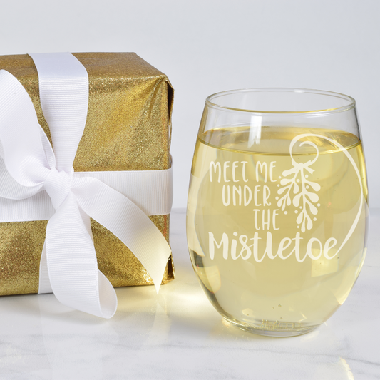 Meet Me Under the Mistletoe Etched Stemless Wine Glass 20.5oz | Christmas Wine Glasses - Expressive DeZien