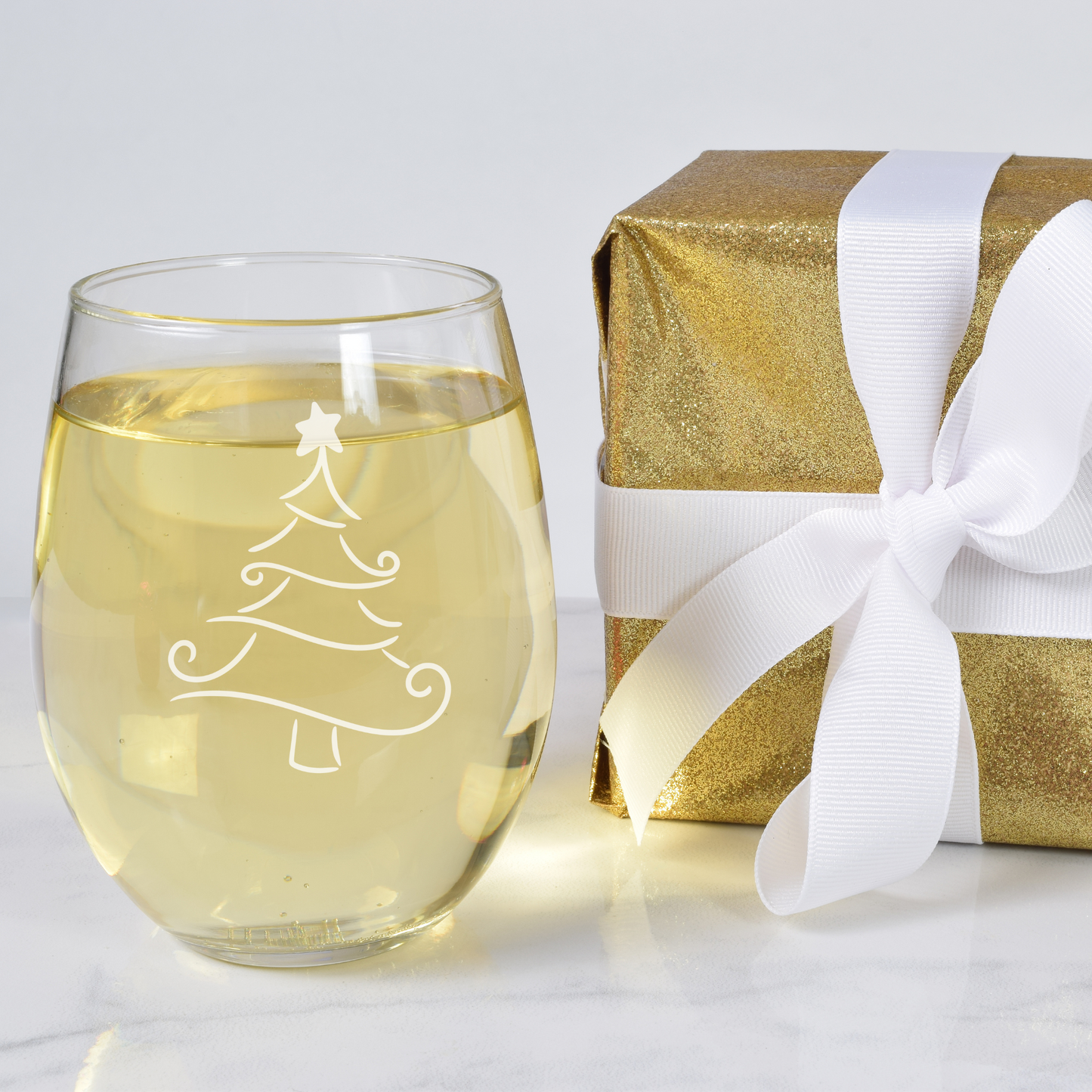 Jolly Christmas Tree Etched Stemless Wine Glass - 20.5 oz | Christmas Wine Glasses - Expressive DeZien