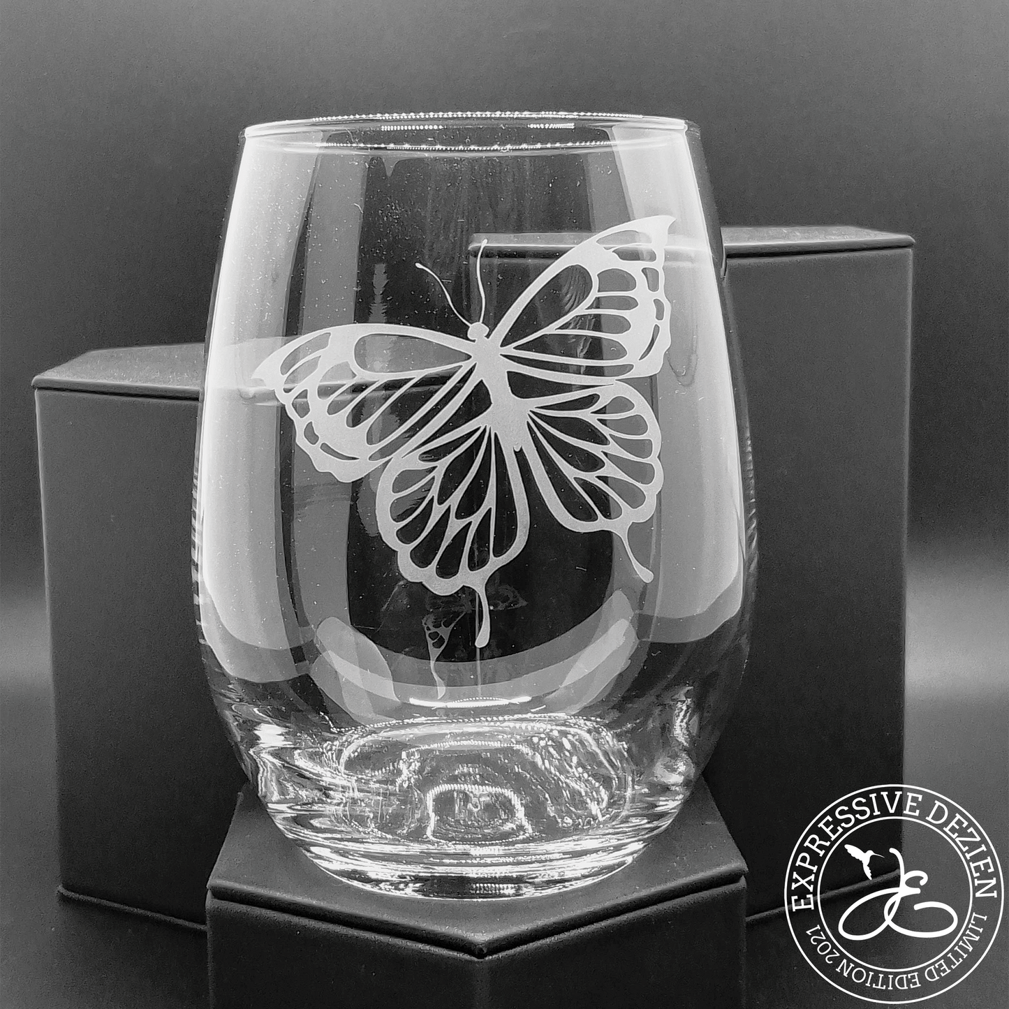 Etched Butterfly Stemless Wine Glass 20.5oz V2 - Expressive DeZien 