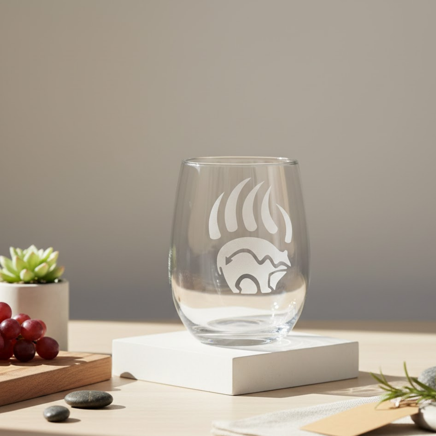 Sand-Carved Bear Claw Stemless Wine Glass (20.5oz) | Unique Bear Etched Glass Gift
