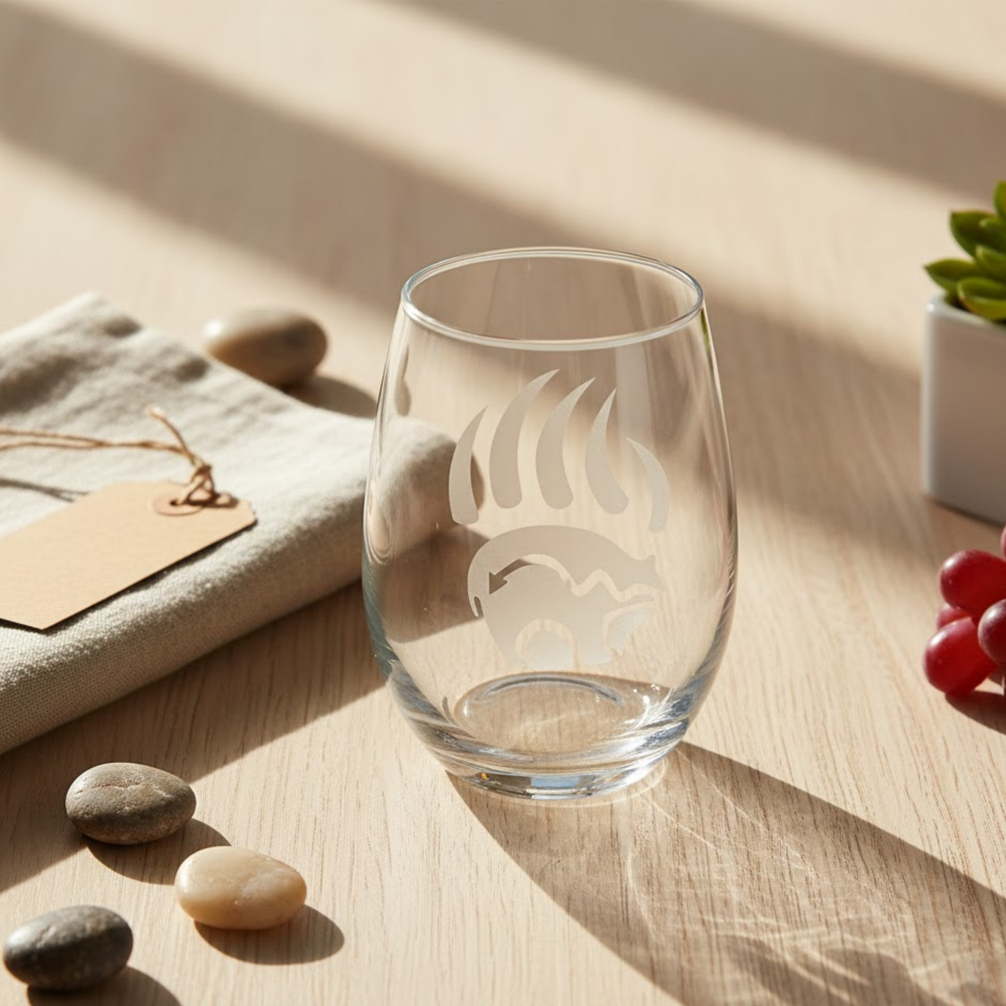 Sand-Carved Bear Claw Stemless Wine Glass (20.5oz) | Unique Bear Etched Glass Gift