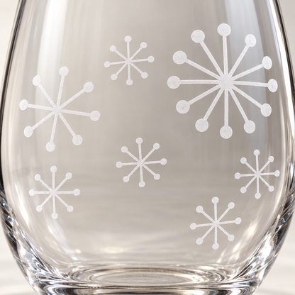 Retro Winter Snowflake design, permanently sandblasted on a clear 20.5 oz stemless wine glass, product view 2