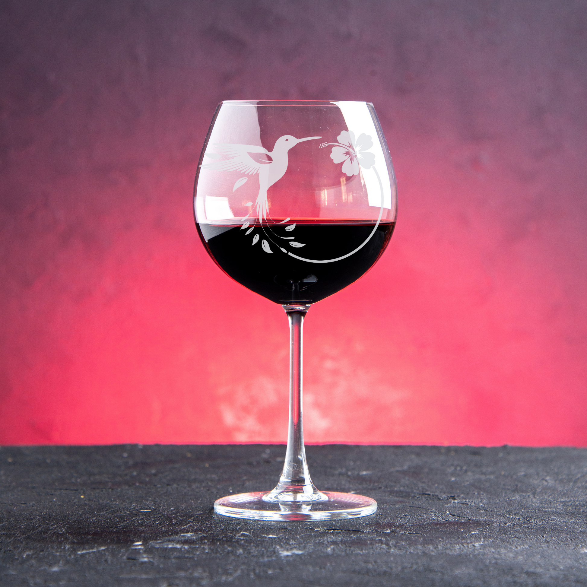 Hand-Etched Hummingbird Wine Glass - Luigi Bormioli Vinoteque - Expressive DeZien 