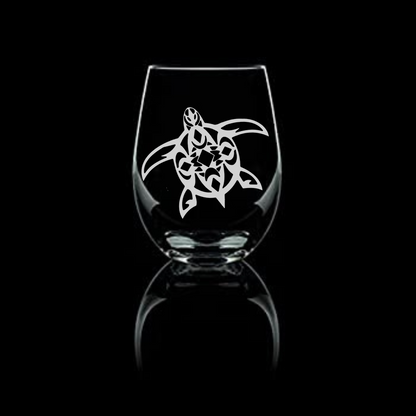 Tribal Turtle Design 20.5oz Sandblast Etched Stemless Wine Glass
