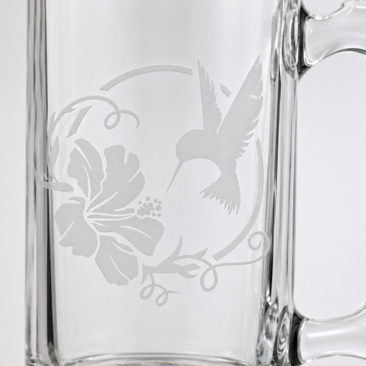 Etched Tavern Beer Mug 26.5oz | Hummingbird Hibiscus | Deep Carved Sandblasted Glass | Expressive DeZien