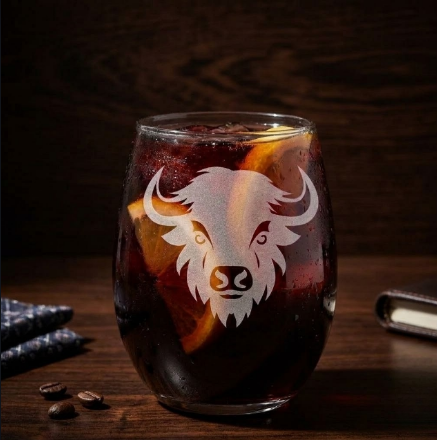 expressive-dezien-bison-spirit-wine-glass-20oz