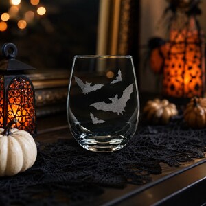 Etched Stemless Wine Glass 20.5oz | Halloween Bat! Bats! Bats! | Deep Carved Sandblasted Glass | Expressive DeZien