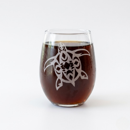 Tribal Turtle deep sandblasted design on a 20.5oz stemless wine glass by Expressive DeZien