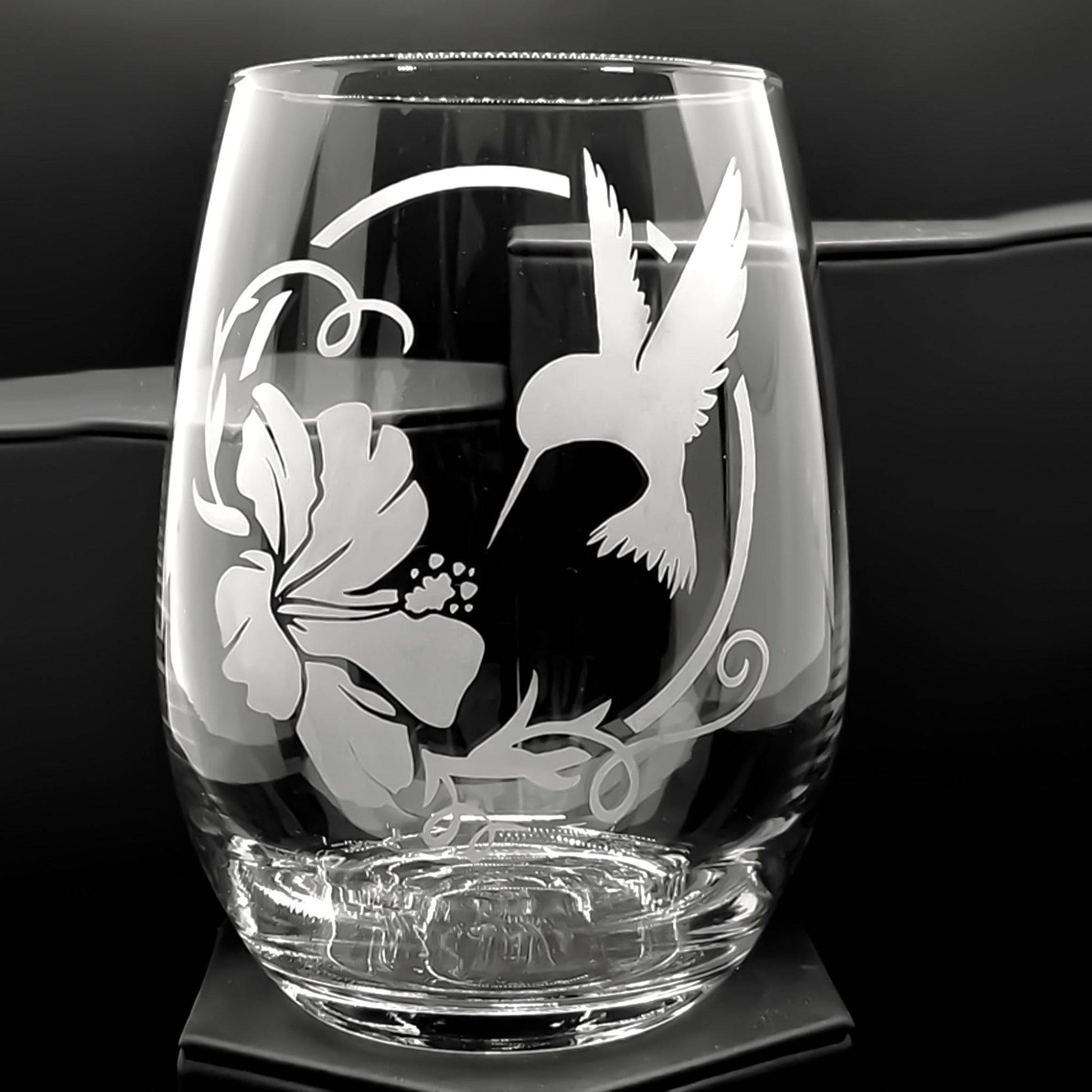 Etched Hummingbird & Hibiscus Stemless Wine Glass - 20.5oz  - Expressive DeZien